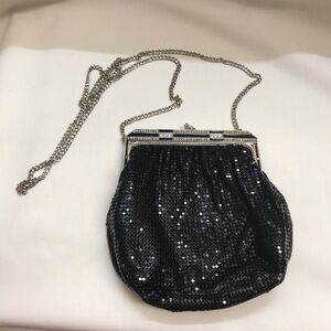 Vtg Whiting and Davis Black Mesh Bag Kiss Lock Crossbody/Clutch Art Deco top